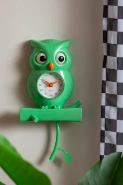 Wall clock Owl pendulum ABS bright green