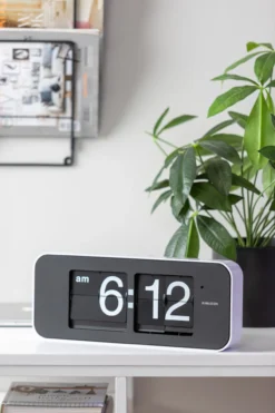 Wall clock Wide Flip silver casing, black dial