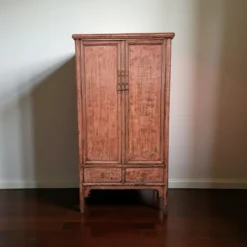 Wandkast 2 deur 4 la roze/rood uniek