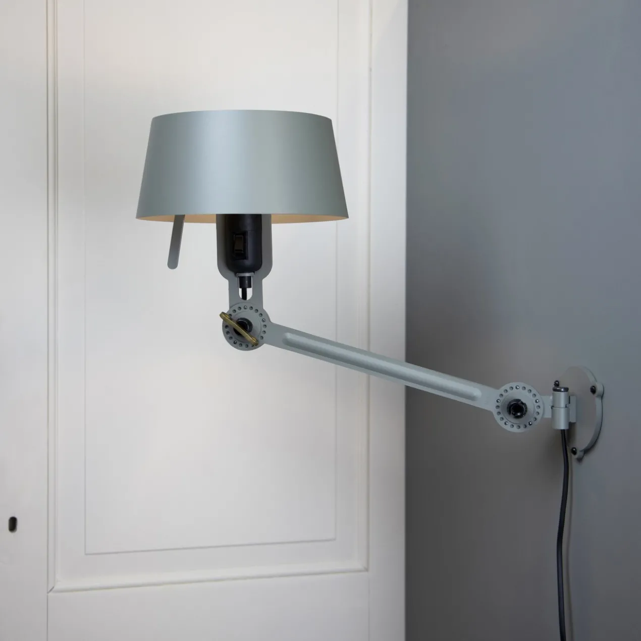 Wandlamp Bolt Bed underfit cord lightning white