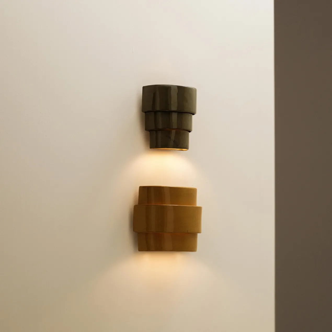 Wandlamp James ocher