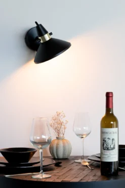 Wandlamp JONA