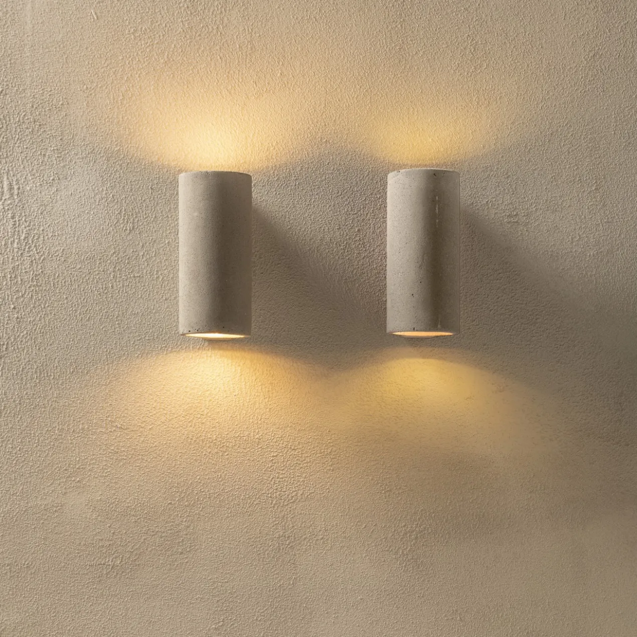 Wandlamp Tube concrete