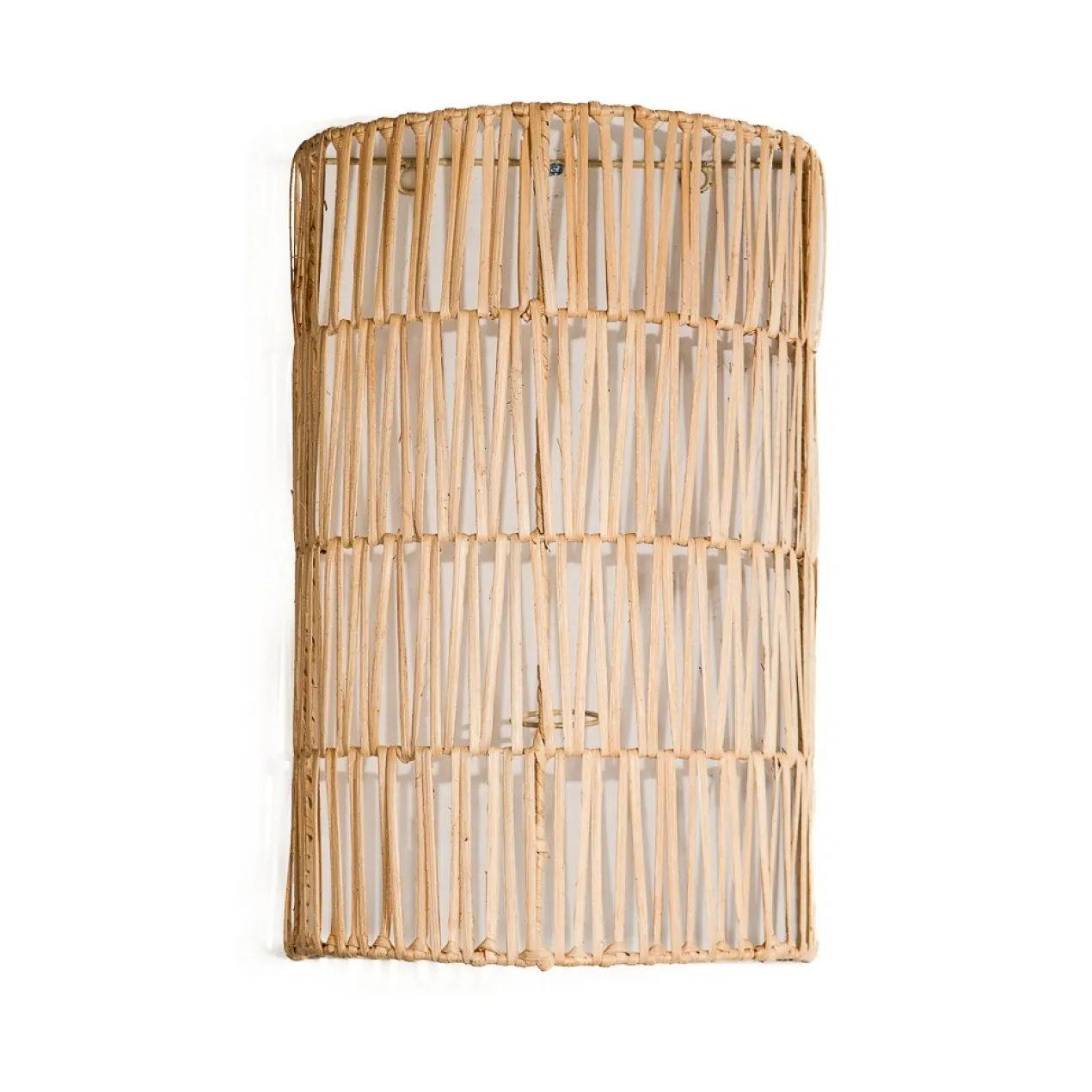 Wandlamp van gelakte rotan schil 26x40 cm