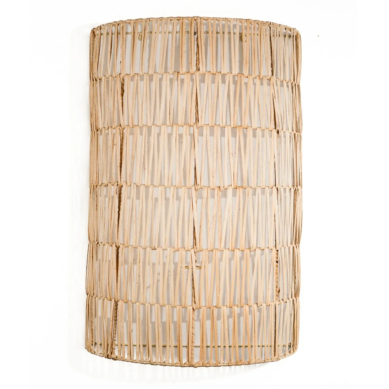 Wandlamp van gelakte rotan schil 40x60 cm