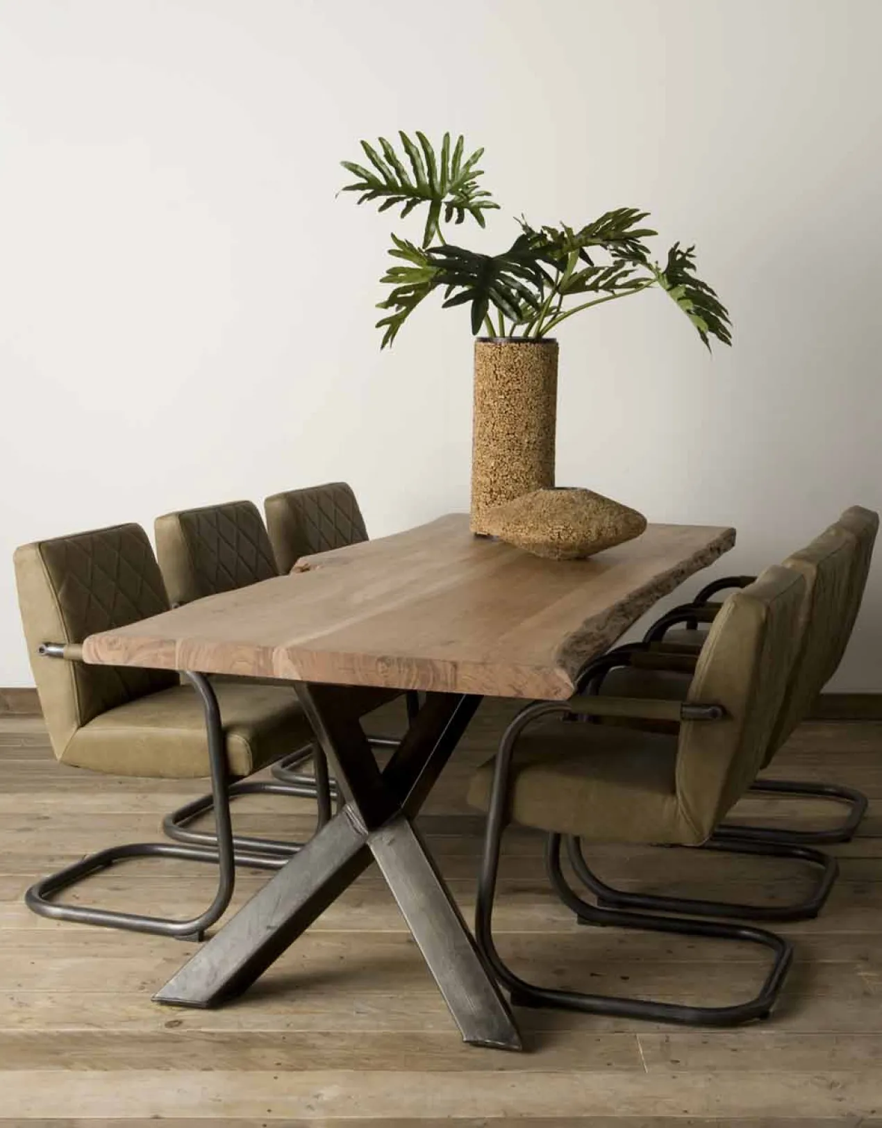 Yunta Boomstam eettafel Y-vorm 260 cm
