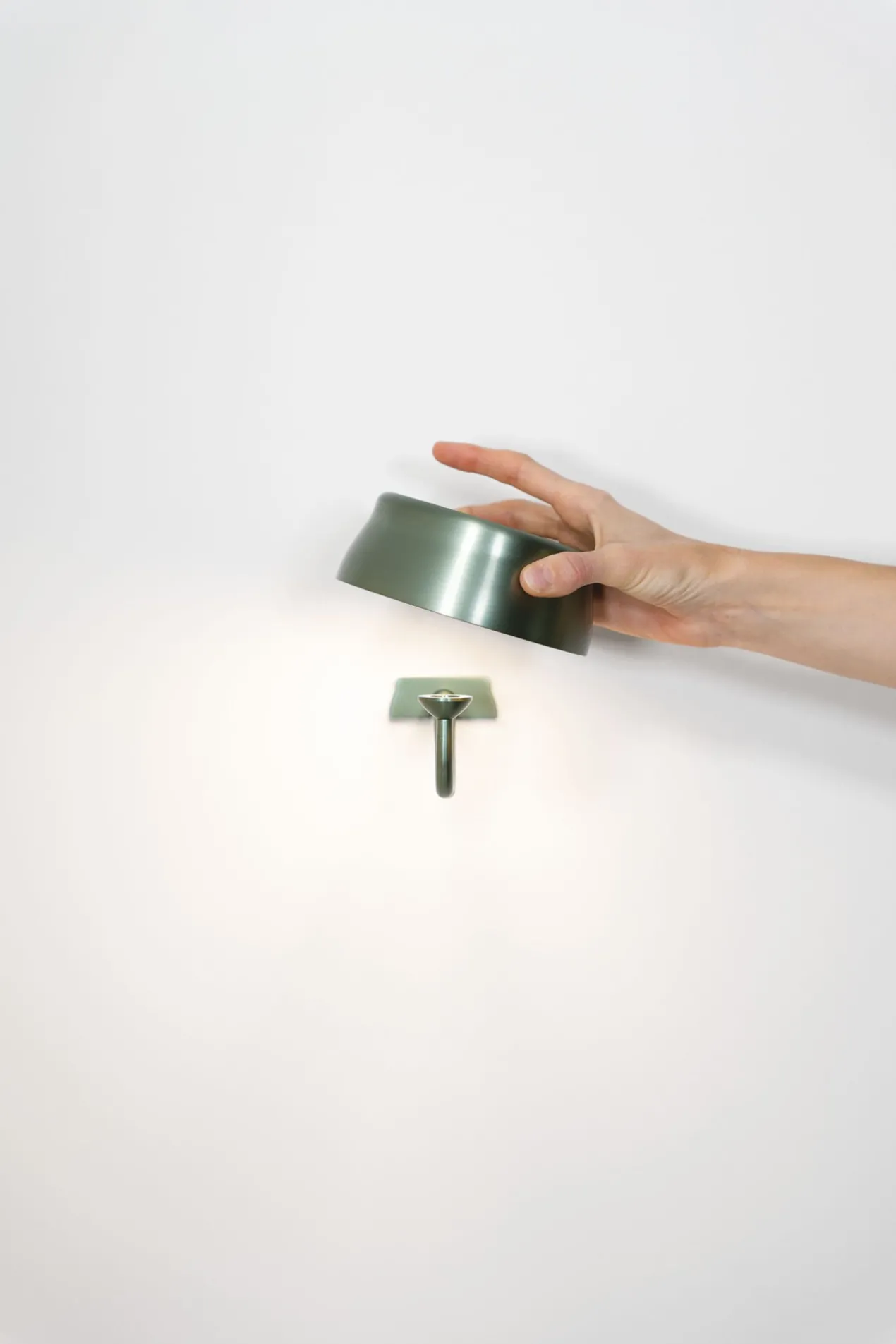 Zafferano wandlamp Sister Light Wifi koper