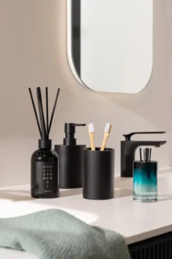 Zeeppompje deep black